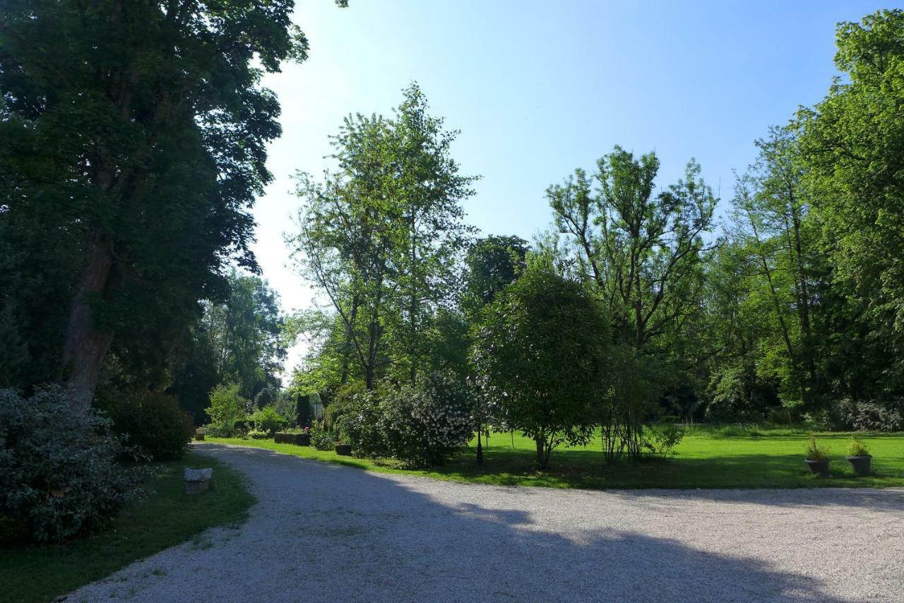 Domaine De L'Arche De Rene Au Lac Du Der Sainte-Liviere Exterior foto